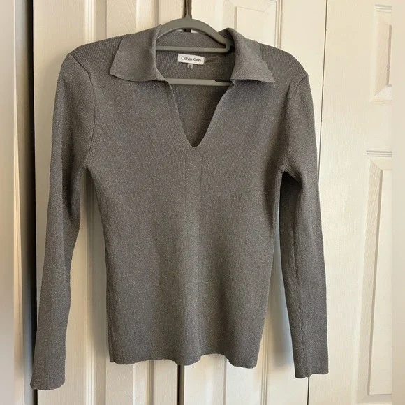 Calvin Klein Metallic Gray Johnny collar  Knit Top Size Medium - Picture 6 of 6